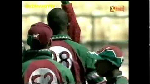 Cameron Cuffy Spectacular delivery to Andy Flower ...