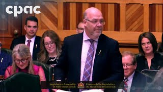 Detalles New Brunswick finance minister presents the 2025 budget – March 18, 2025 Guía