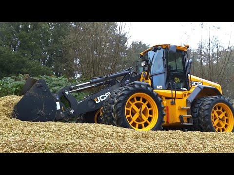 JCB 435s op de mais kuil | Maize pitwork | Berkhof | Scherpenzeel | Netherlands | 2014.
