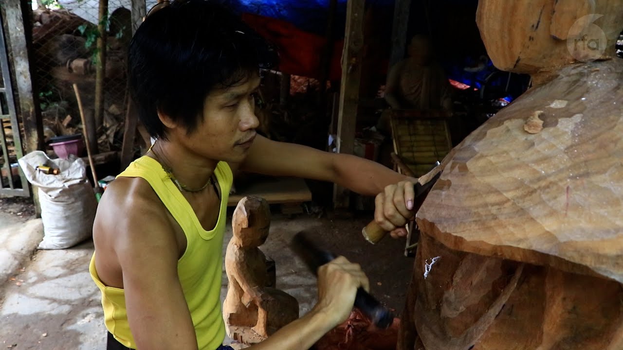Wood sculptors in Myanmar's “town of sculpture” see their ranks