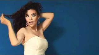 SABADO CALIENTE JINGLE.m4v CLAUDIA VAZQUEZ