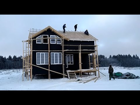 Видео: В Русия те построиха къщи от дърво върху каменната архитектура на древните руски градове - Алтернативен изглед