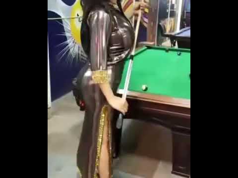 سما المصري بتبين وهيا بتلعب