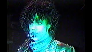 Prince &amp; the Revolution -Computer Blue (Live @First Avenue &#39;83)