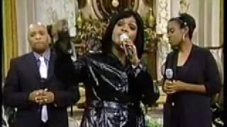 CeCe Winans--"We Welcome You" (Father God)--(Live) chords