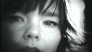 Björk - Bachelorette live at Shepherd's Bush Empire (1997) (FM audio) (4/7)