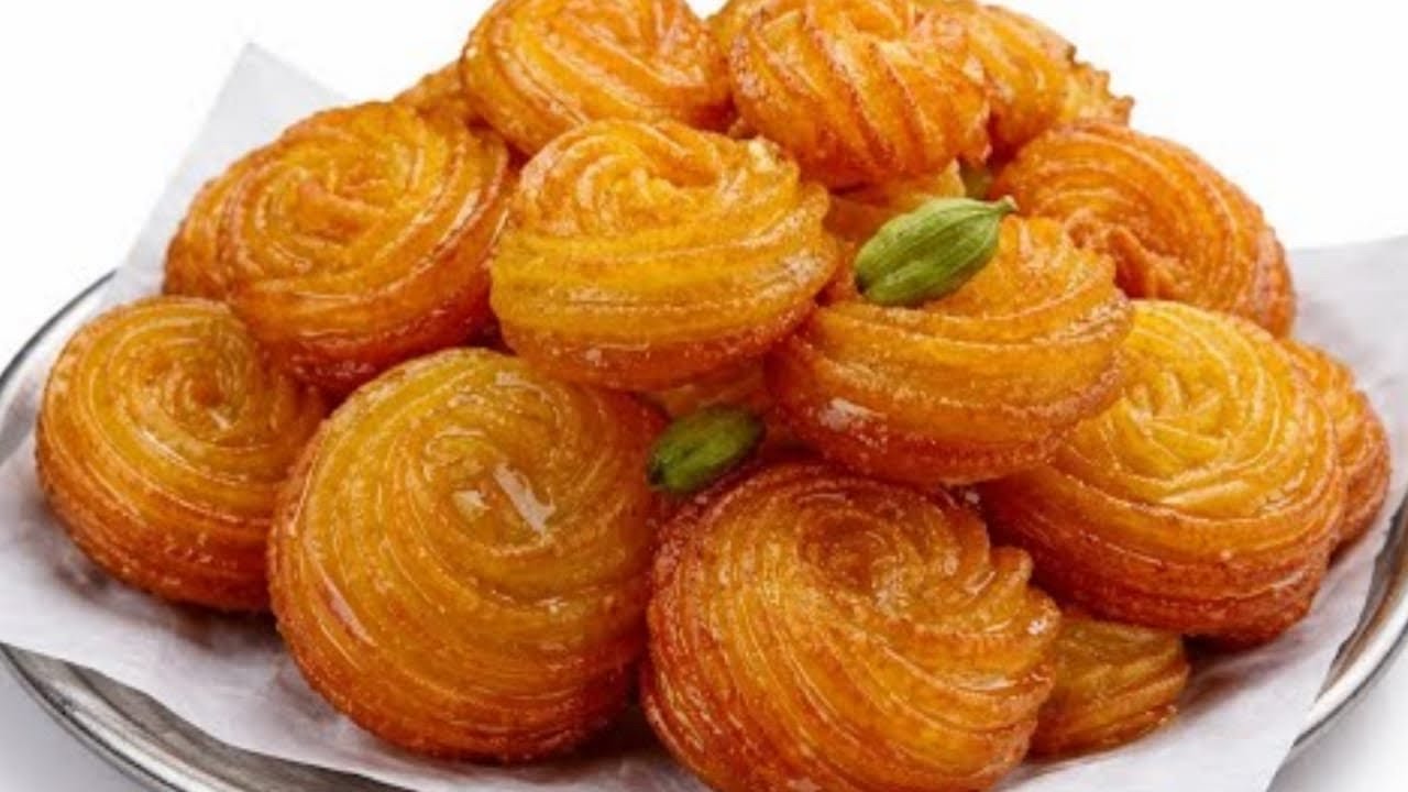 सूजी  से नए तरीके से बनाए टेस्टी मिठाई!! इतना आसन विधि देखकर चौक जाएंगे | mithaai Recipe