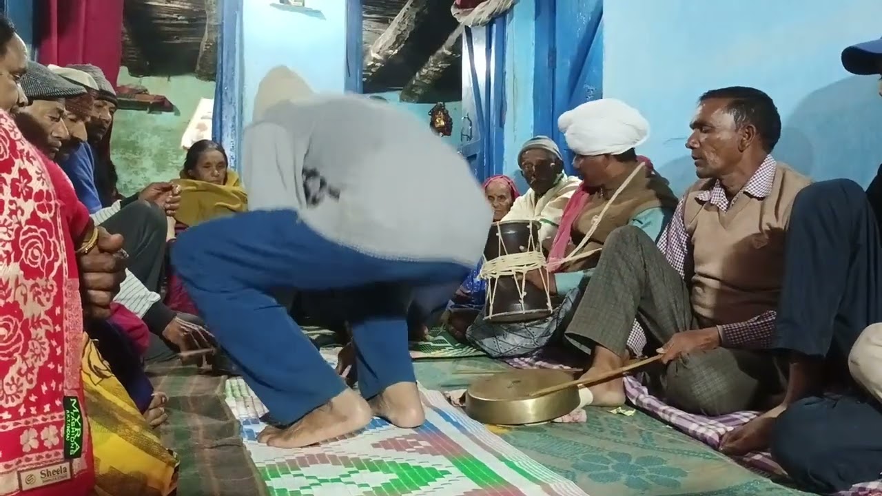 हमारी रीति रिवाज और संस्कृति में सबसे ज्यादा प्रसिद्ध लोग गतिविधि जो जागर के नाम से जाने जाते हैं।