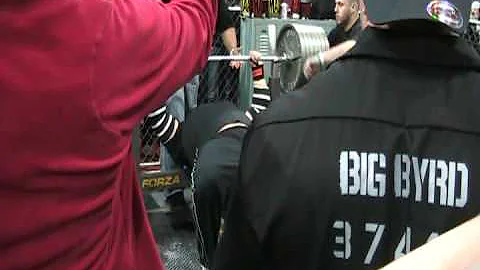 Nick Winters 700 Pound Bench Press