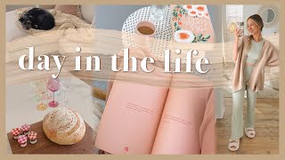 DAYS IN THE LIFE | bookclub, baking, & personal life updates 📖