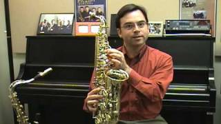 Saxophone: Playing Your First Notes chords