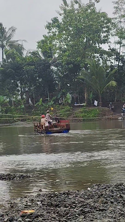 Klawink River #music #instrumental #automobile #travel #rain #beranda #nature #jowopride #fyp #love