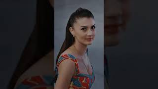 Aydınlık Ve Karanlık Mod Esra Erten Karizması