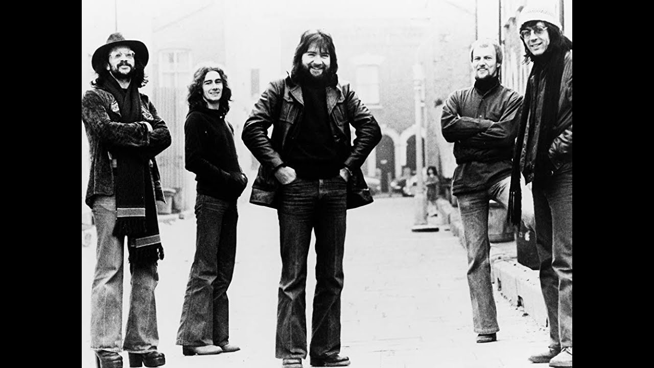 Manfred Mann's Earth Band - Lies Through the Eighties (lyrics)