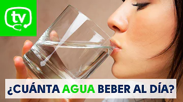 ¿Cuánta agua debe beber al día una persona de 73 años?