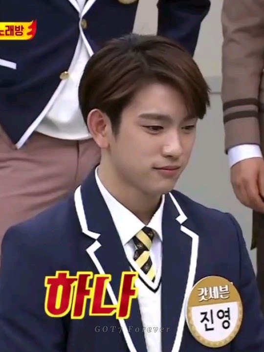 He was only supposed to splash on Jinyoung 😂 #GOT7 #JAYB #Jinyoung #shorts #fyp
