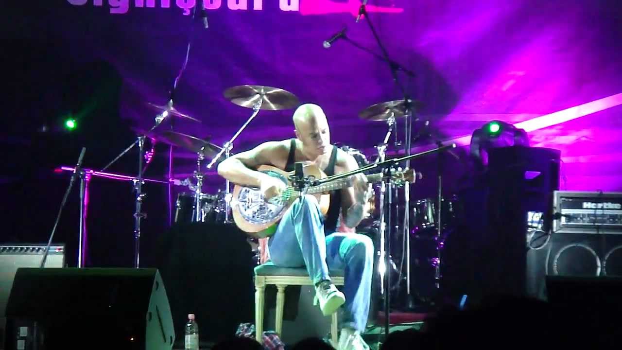 Samuel James - Walking Blues