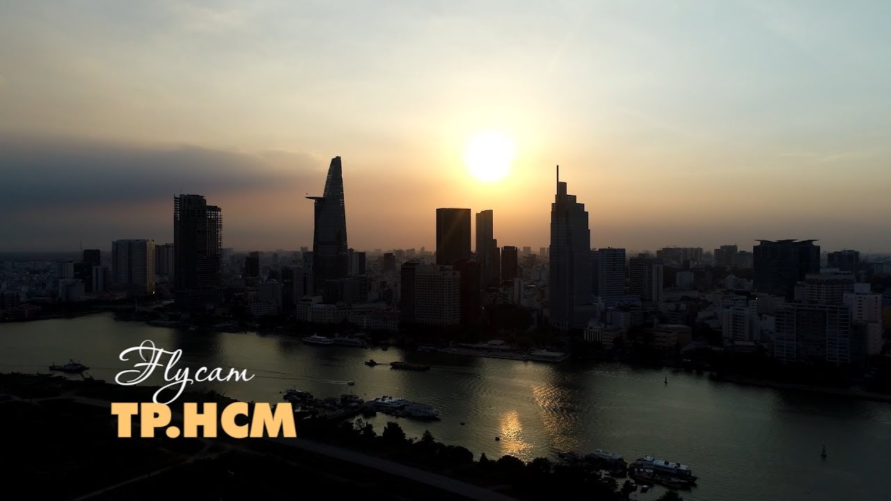 FLYCAM | Thành phố Hồ Chí Minh đẹp lung linh nhìn từ trên cao