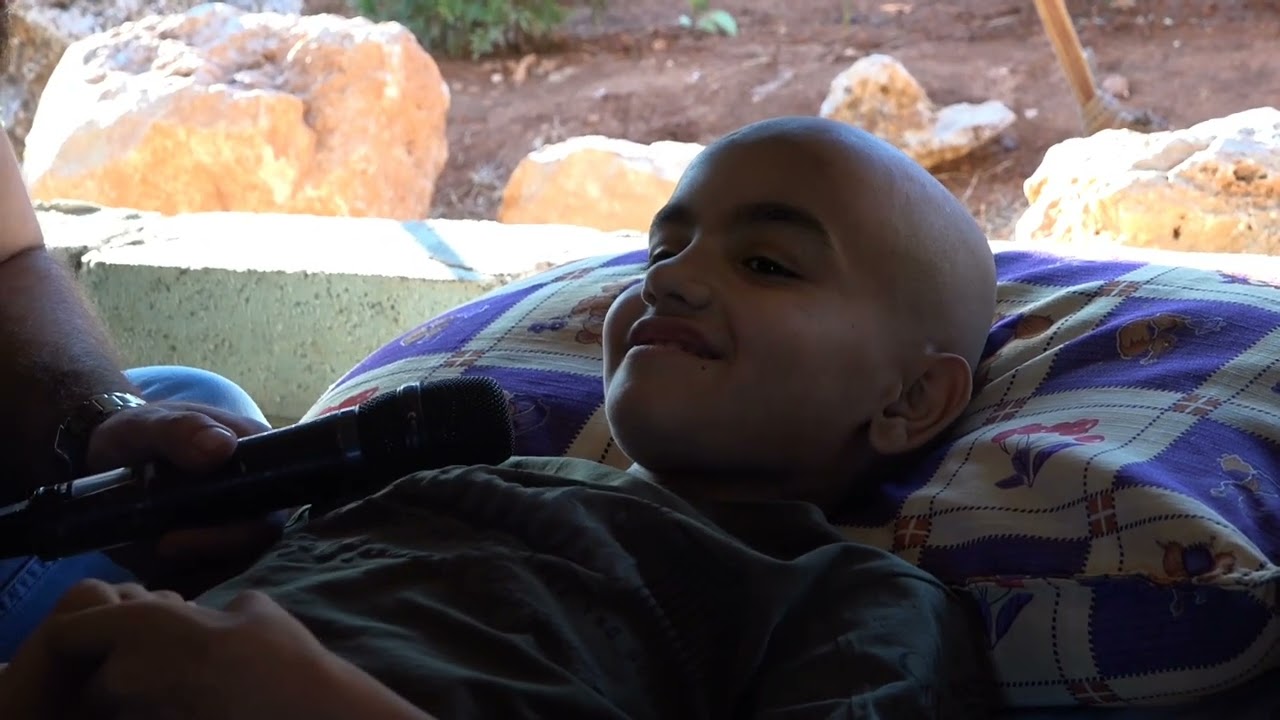 مقهور من الألم وزعلان على أجري لأني كنت أسعى فيها للخير