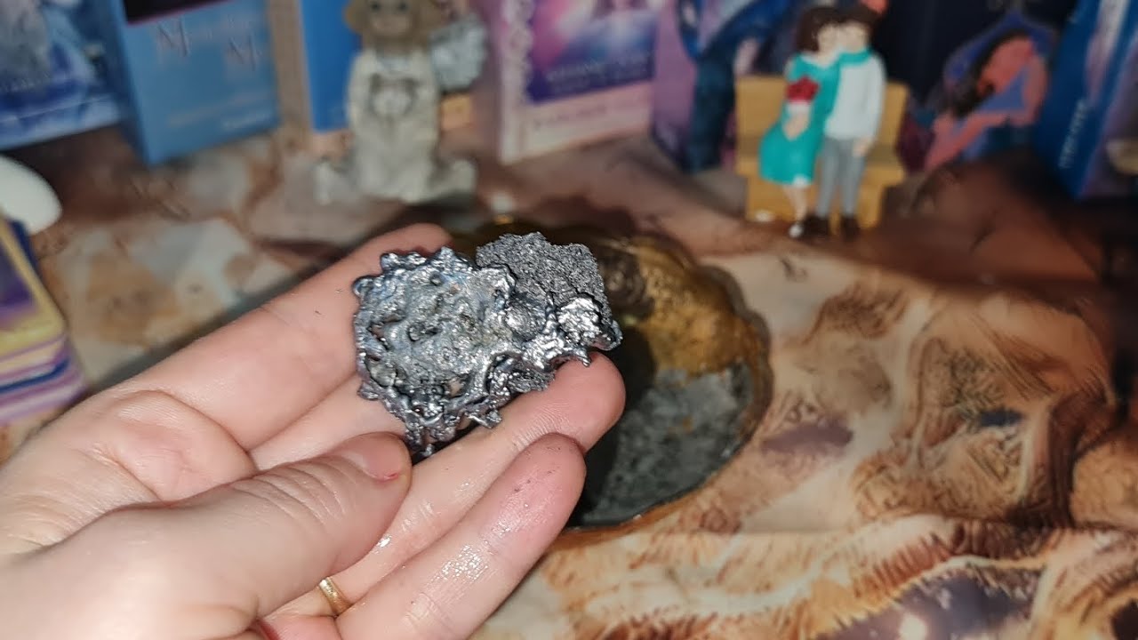 Kurşun Dökerken Bu Gölgeyi Gördüm! Nazar mı, Büyü mü?! 😨