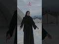 Meena Abaya desain simpel namun anggun untuk tampilan yang menawan. #abaya #hijabfashion #muslimah