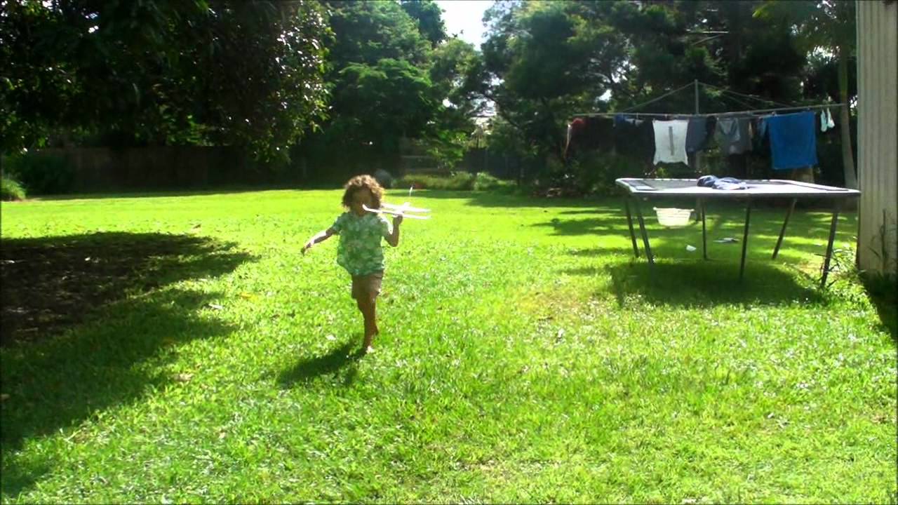 Cappi Flies His Home-made Plane!