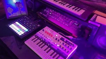 Halloween in July Synthwave - Circuit Tracks, Microfreak, Minilogue XD