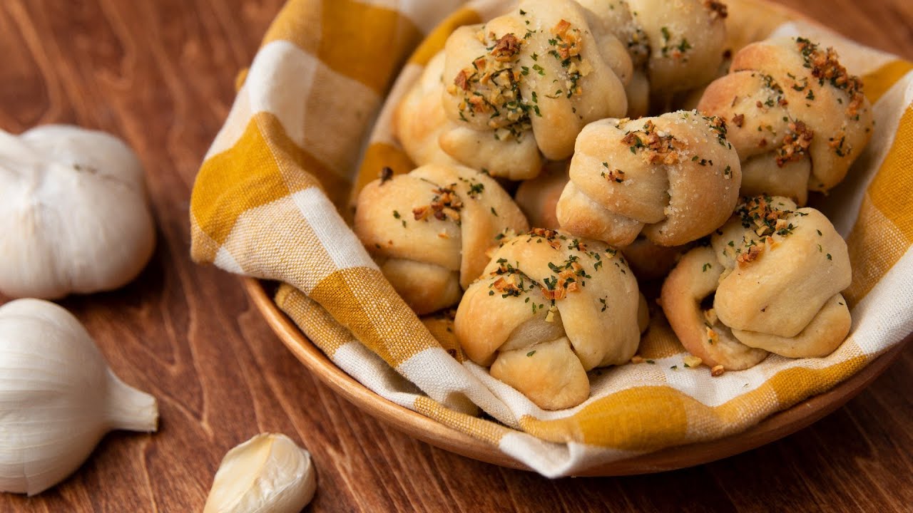  / Garlic Bread Knots