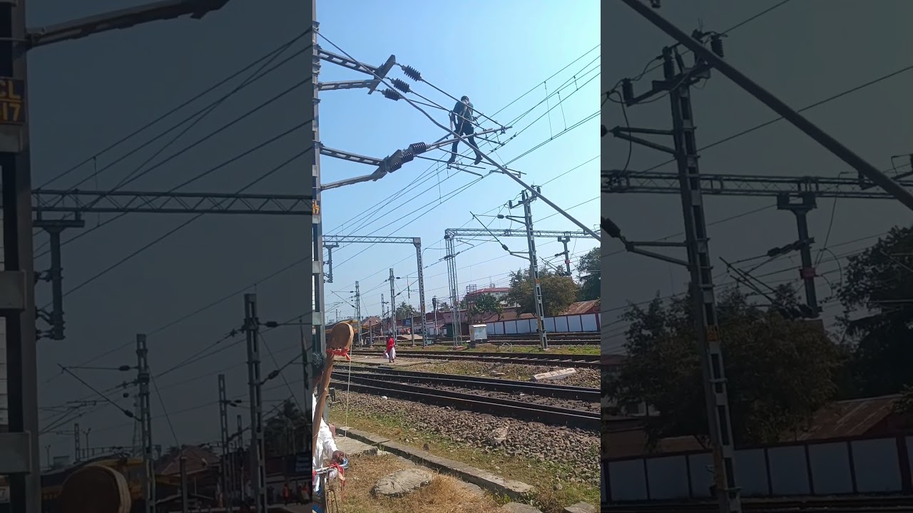 Real Hero of Indian Railways 🇮🇳❤️ अपनी जान जोखिम में डालकर हमारी सेवा करते हैं... 