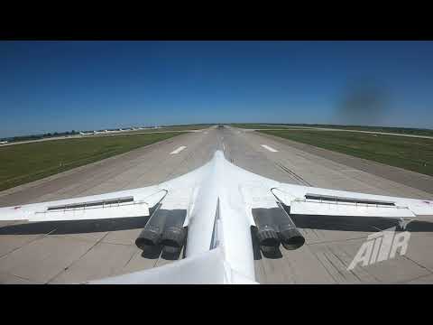 Посадка ТУ-160 с необычного ракурса. Tupolev TU-160. White swan.