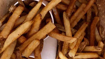Do Five Guys fries have dairy?