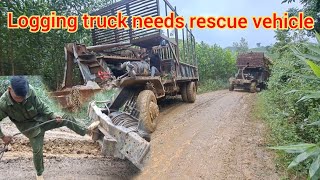 Logging truck needs rescue vehicle || Xe độ Tây nguyên