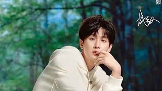 Mengapa dia begitu antusias menceritakn kisah asmaranya &tertawa lepas bahagia👀💚💚#chengyi#chengyi成義