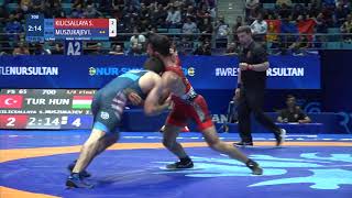 1/4 FS - 65 kg: S. KILICSALLAYA (TUR) v. I. MUSZUKAJEV (HUN)