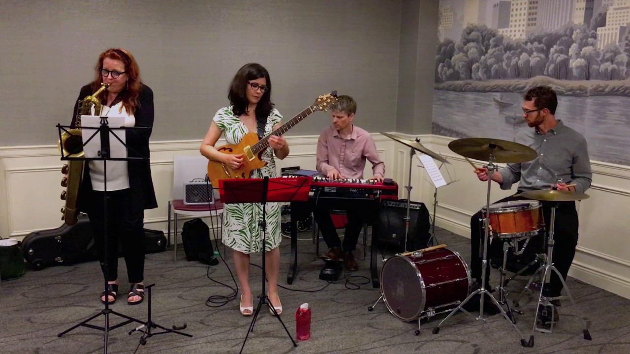 Amanda Monaco's GLITTER QUARTET - The Mean Reds