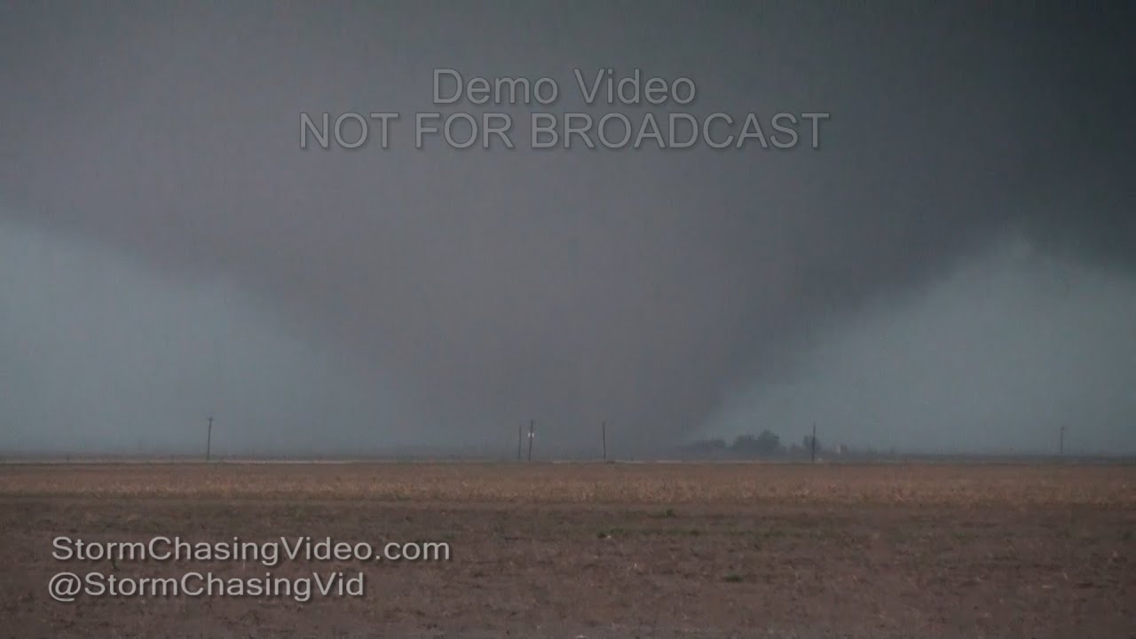 Multiple large tornadoes in Ochiltree County, TX - 5/22/2016