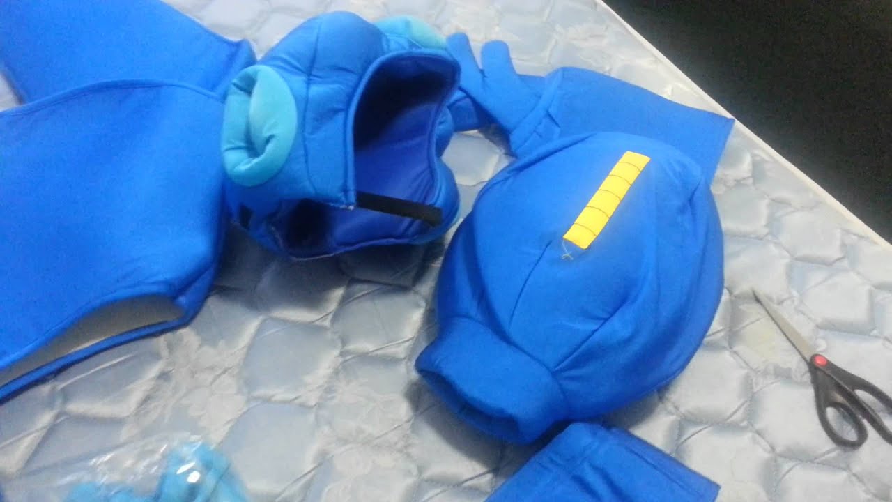 Megaman costume review - YouTube