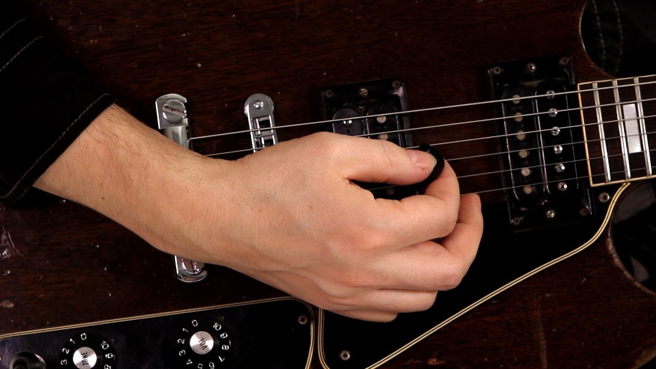 How to Hold a Pick | Guitar Pedals - YouTube