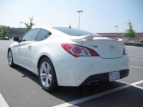 2010 Hyundai Genesis Coupe 3.8 Grand Touring w/ "Track" Model Spoiler