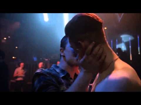 Shameless - Ian and mickey kiss in the club