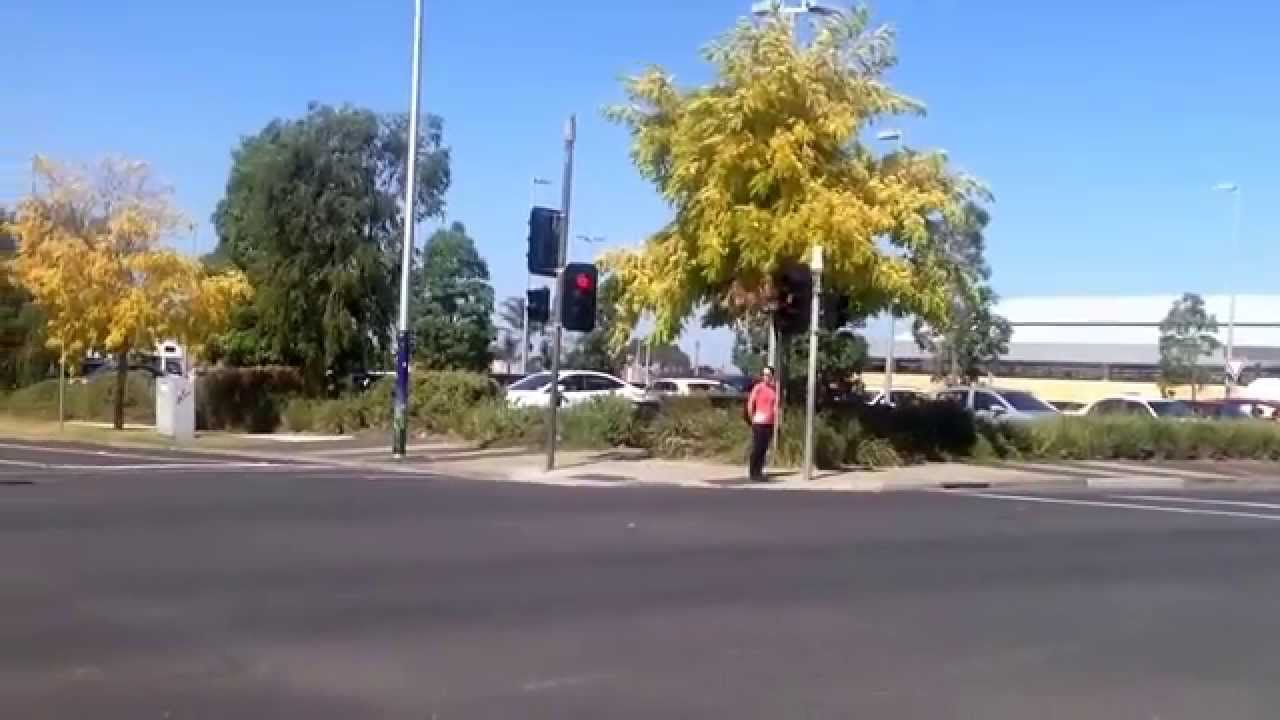 Brand new Tyco LED Traffic lights With Arrows At Belmont