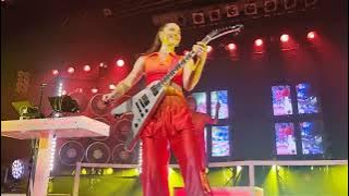 Sofi Tukker - Kakee (front row, Köln 13.09.22)