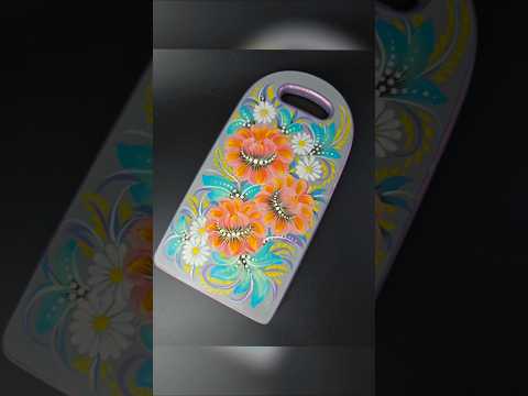 Сувенірна обробна дошка Український подарунок Кухонна дошка Петриківський розпис по дереву Дерев'яна обробна дошка, видео 1