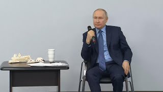 «Башка отваливается смотреть!»: Владимир Путин раскритиковал западные мультфильмы