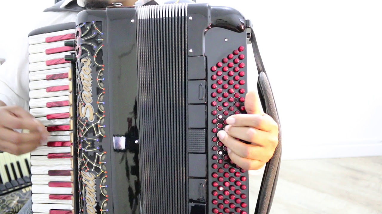 Video Aula Acordeon - Grandioso és tu.