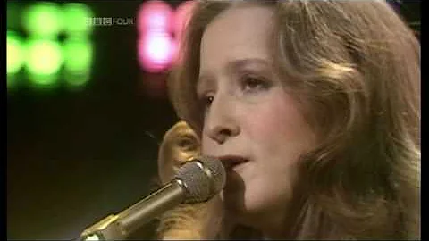 BONNIE RAITT - Love Me Like A Man  (1976 O.G.W.T. UK TV Appearance) ~ HIGH QUALITY HQ ~