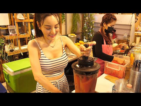 Most Popular Fruit Smoothie Lady In Bangkok - Thai Street Food