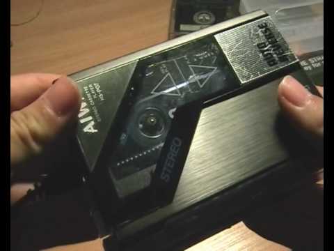 Aiwa Walkman Cassette Player 2