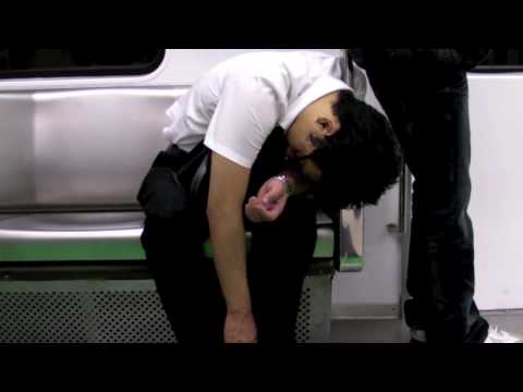 Dorme no metro