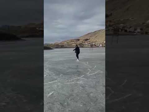 Замерзшее озеро Мочох